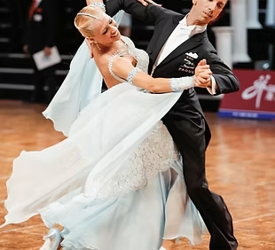 Rentrée 2023-2024 Cours danses de salon débutants et avancés